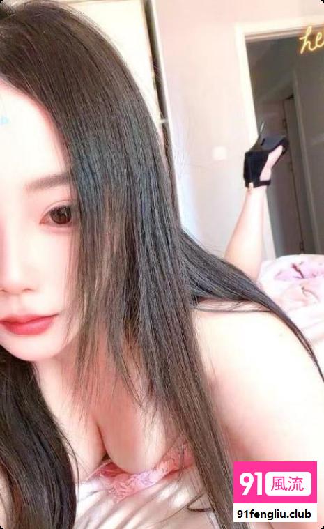 大奶女友感火火